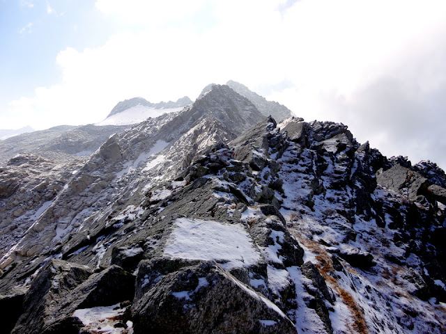 Dosti Chat Room - All you need about Indrahar pass trek